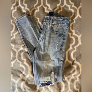 Aeropostale high rise curvy Jegging Jeans Size 4 distressed with holes # 2217